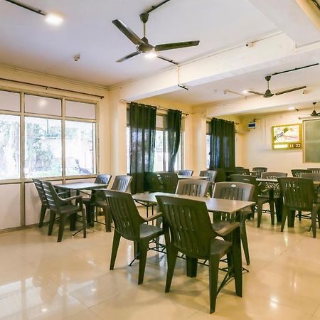 Spot On 67211 Hotel Gokul Даман Екстер'єр фото